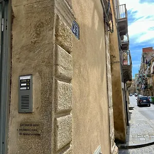 Casa Di Giovi Caltagirone